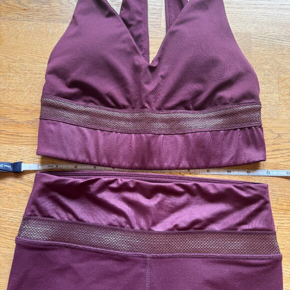 Fabletics Powerhold x Kelly Rowland Workout Set Maroon Shimmer - Picture 13 of 15